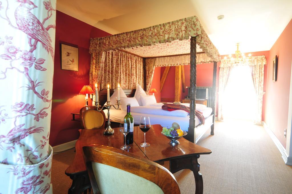 Schloss Gaussig Hotel Екстериор снимка